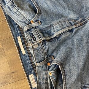 Levi's Classic Light Blue Ankle Jeans